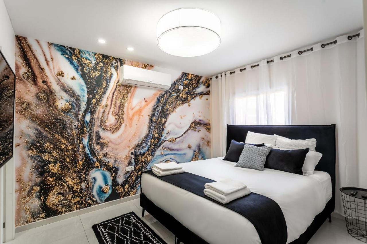 Апартаменты Yalarent Enorma Complex With Shared Heated Pool Эйлат Экстерьер фото