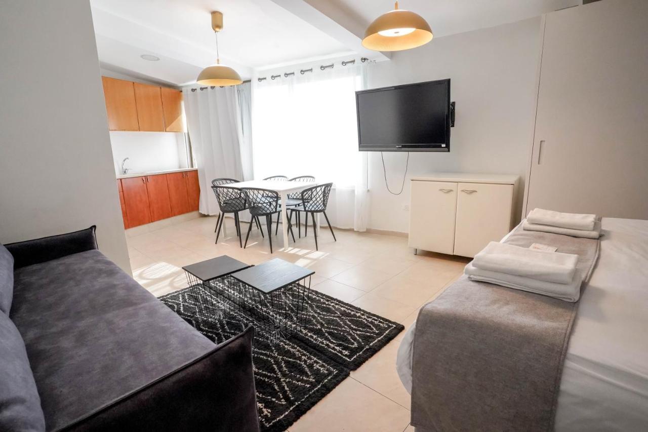 Апартаменты Yalarent Enorma Complex With Shared Heated Pool Эйлат Экстерьер фото